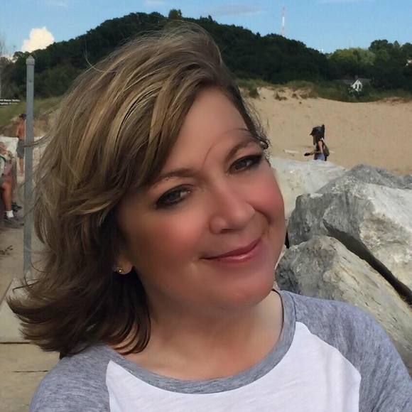 Meet your Posher, Kelly - Picture 1 of 1